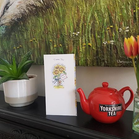 ペニストーン Lyndene Bed & Breakfast エクステリア 写真