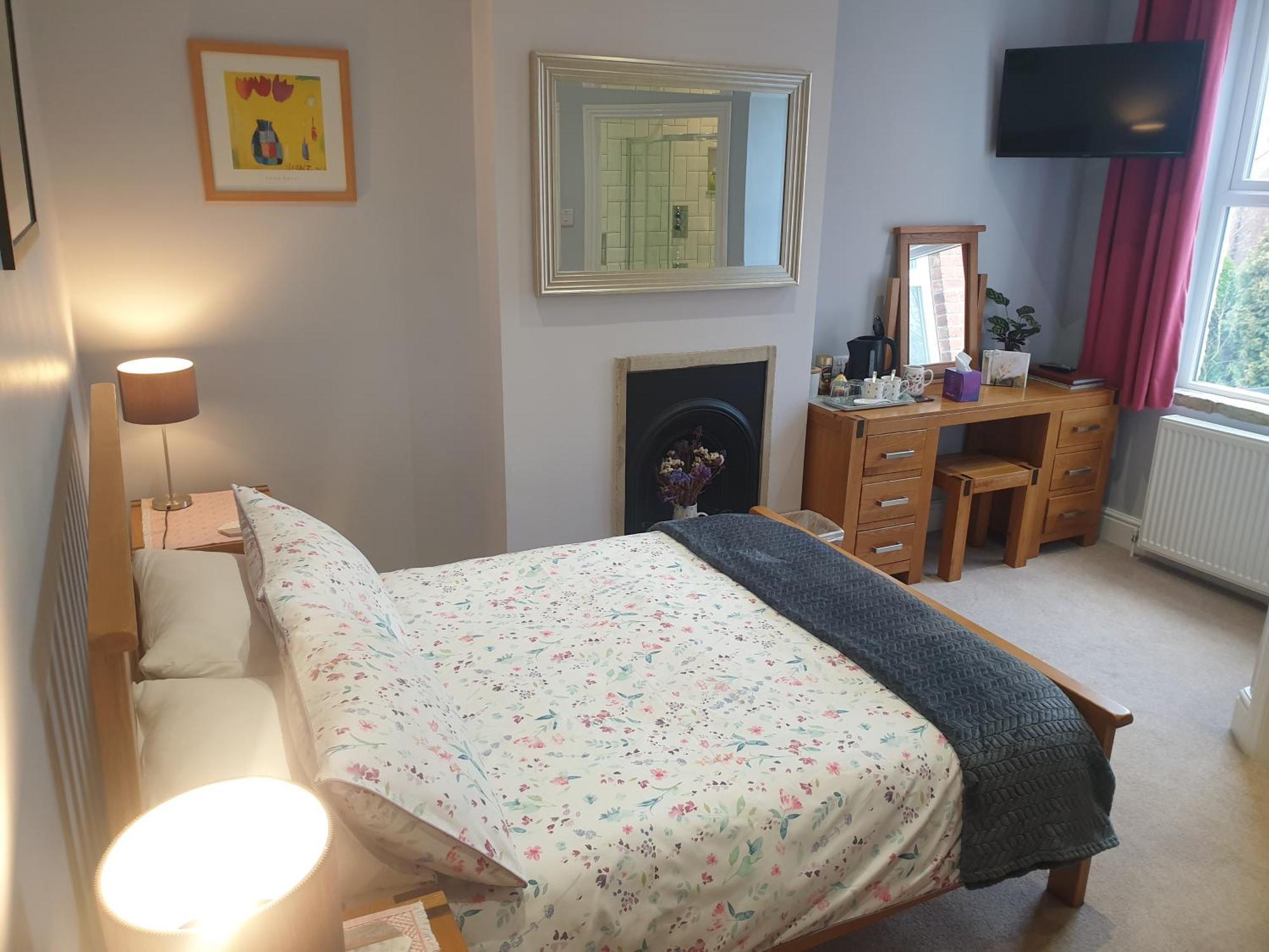 ペニストーン Lyndene Bed & Breakfast エクステリア 写真
