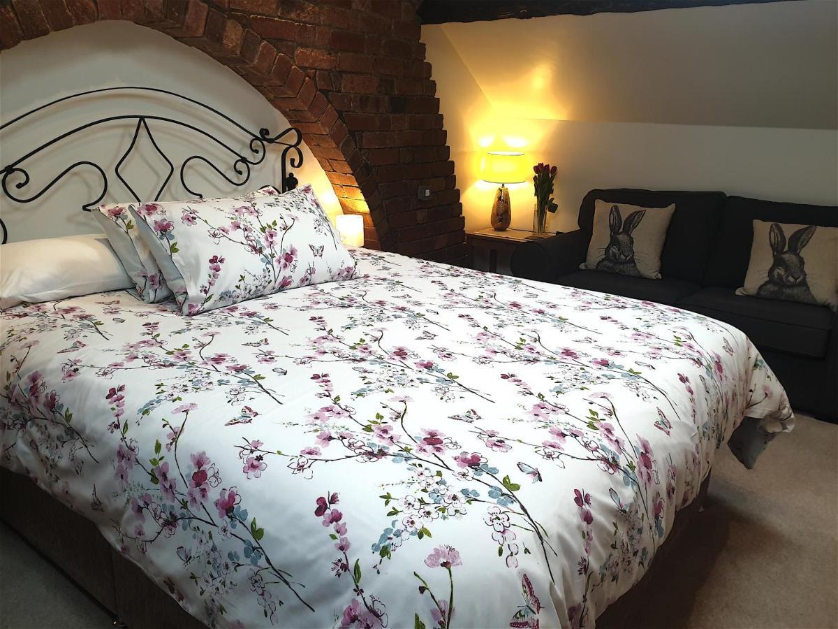 ペニストーン Lyndene Bed & Breakfast エクステリア 写真